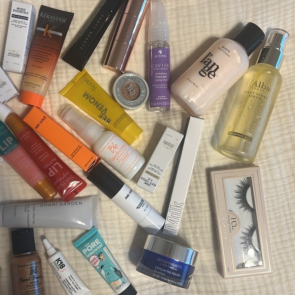 HUGE High End Beauty Bundle - Picture 3 of 9